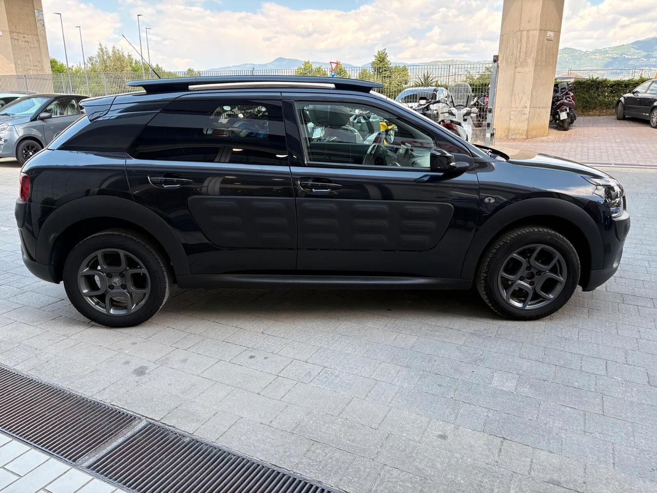 Citroen C4 Cactus PureTech 82 Shine