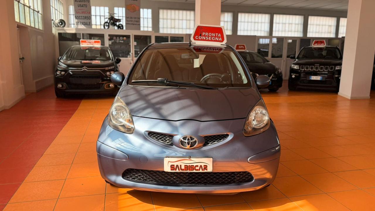 Toyota Aygo 1.0 12V VVT-i 5 porte