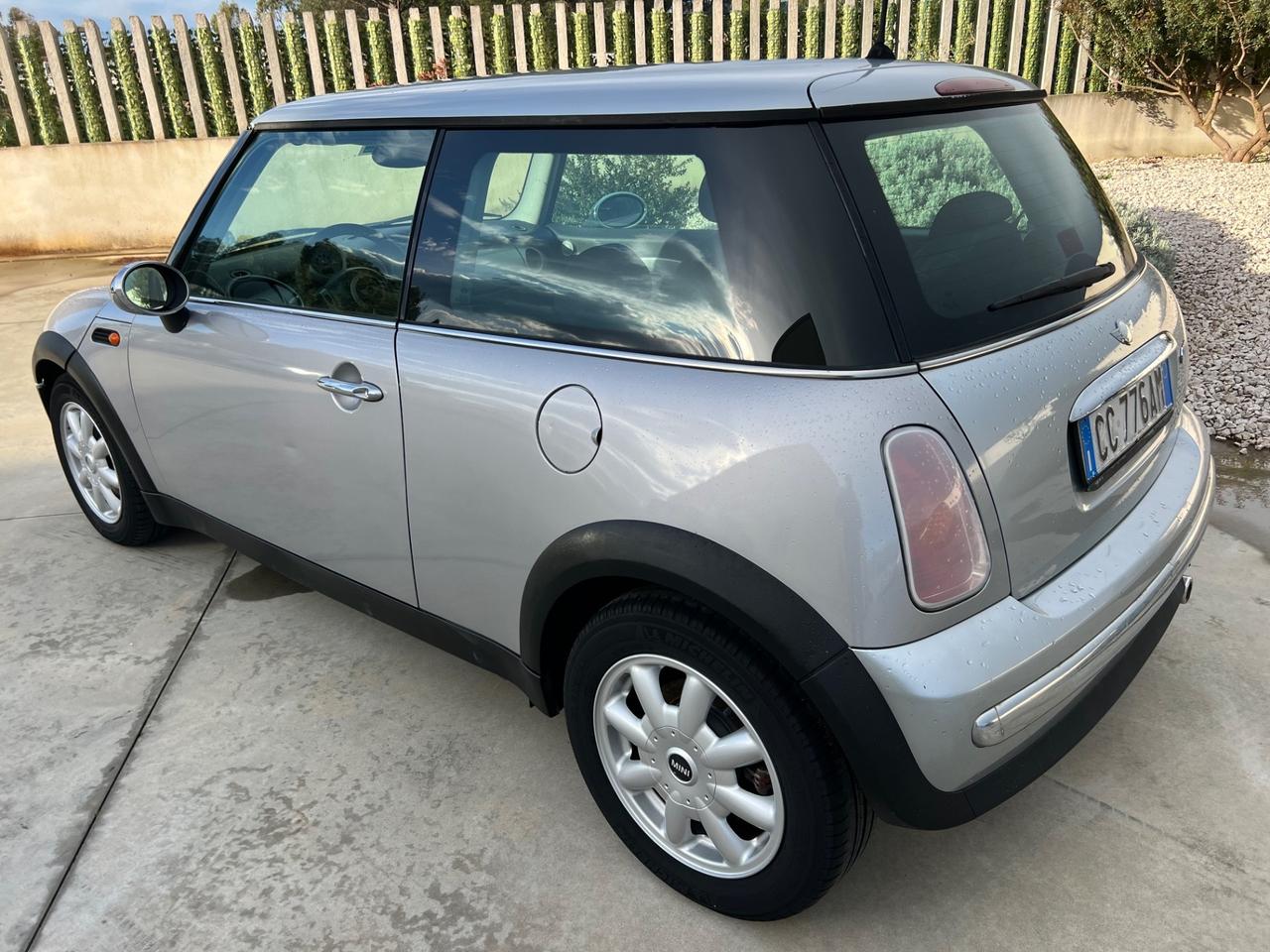 Mini Cooper 1.6 16V One