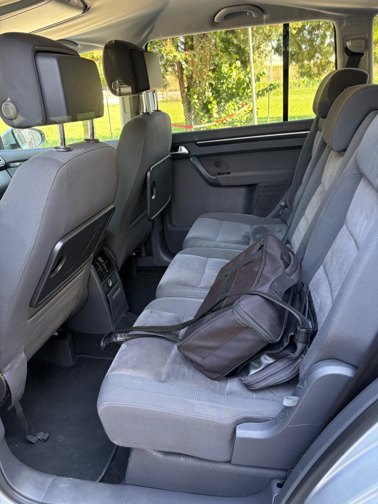 Volkswagen Touran 2.0 TDI 140 CV DSG Highline