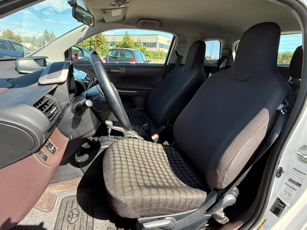 Toyota iQ 1.0 Multidrive