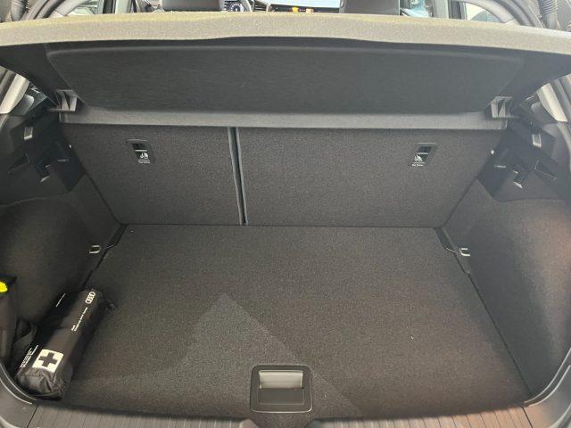 AUDI A1 SPB 30 TFSI Stronic S line edition "17 Sline/F.Led