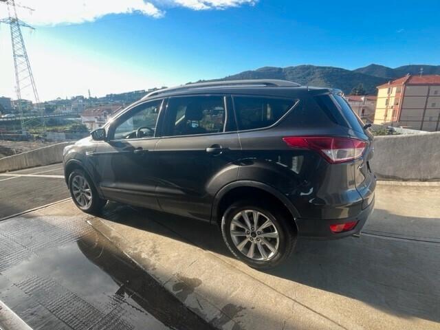 Ford Kuga 2.0 TDCI 150 CV 4WD S&S Titanium Business