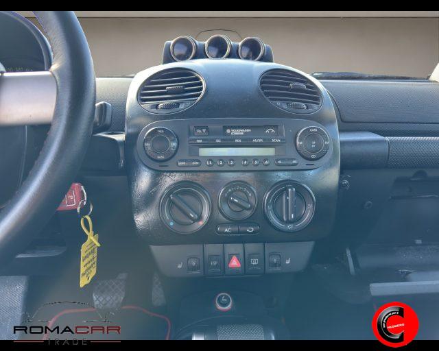 VOLKSWAGEN New Beetle 1.6