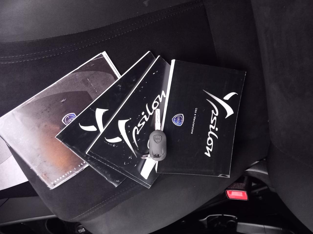 Lancia Ypsilon 0.9 TwinAir 85 CV 5 porte Metano Ecochic Gold