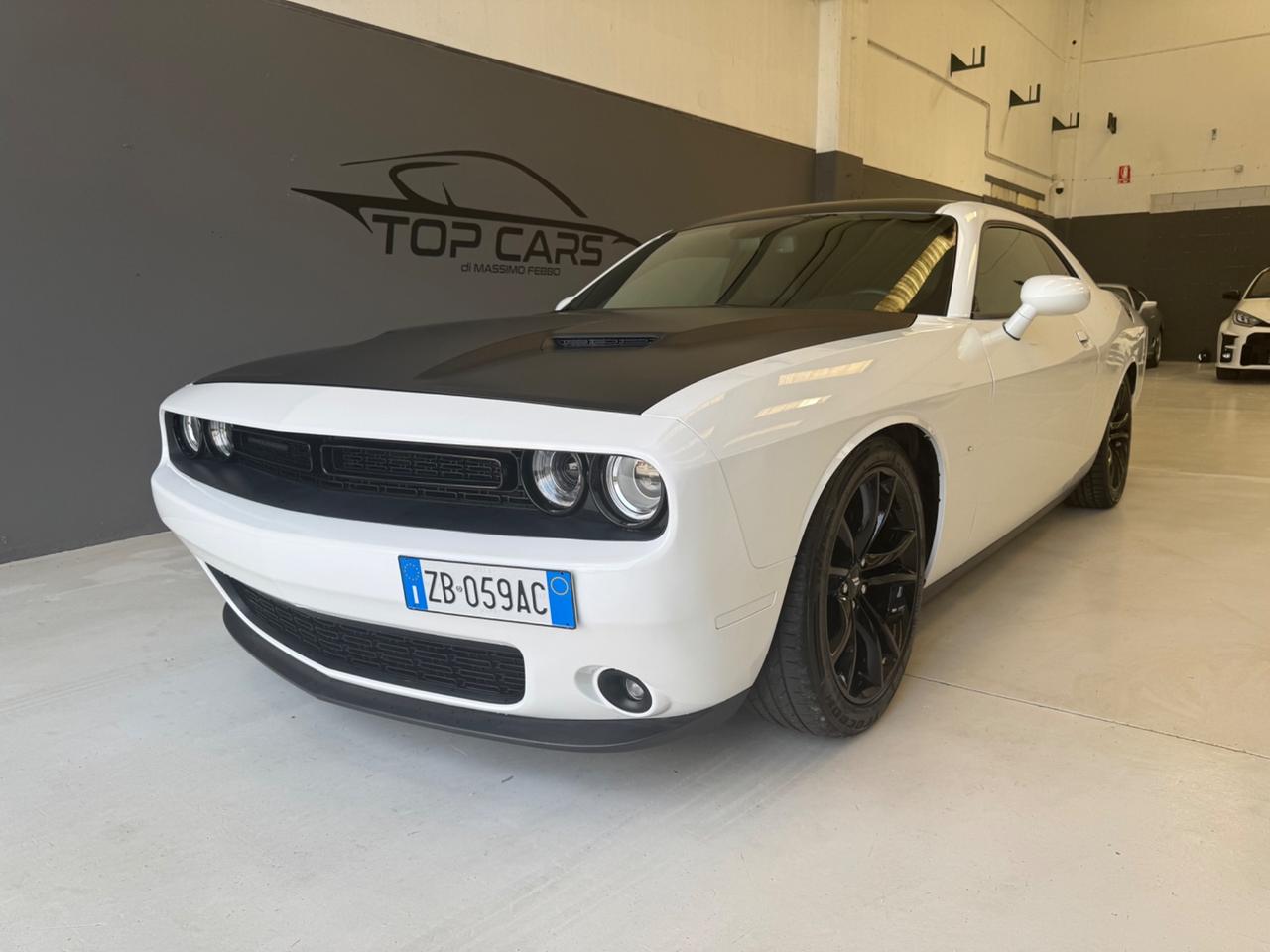 Dodge Challenger 3.6 V6 Super Track Pack