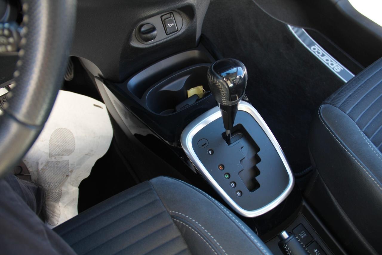 Toyota Yaris 1.5 Hybrid 5 porte Active (KW 54 CV 74 Neopatentati)