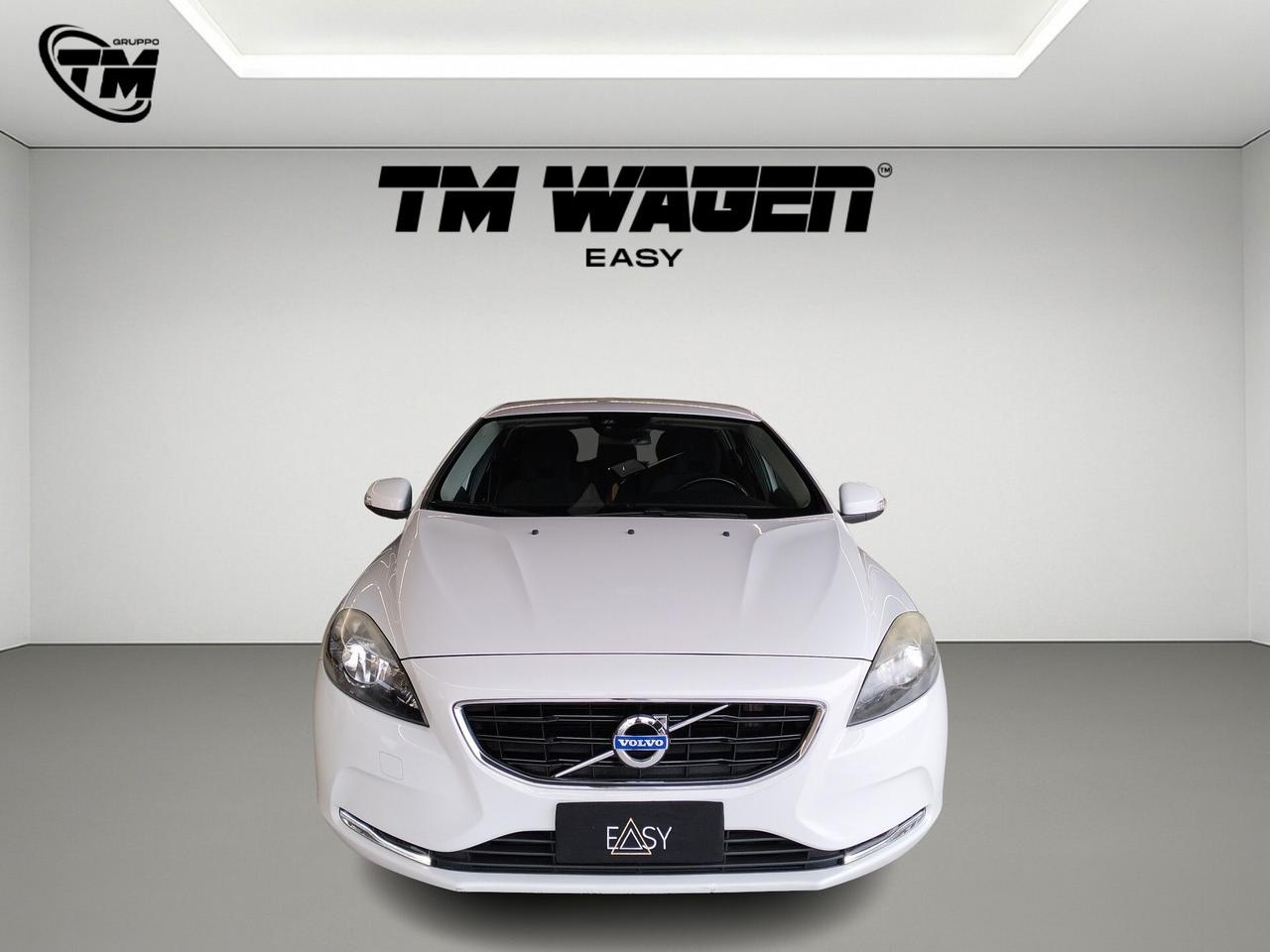 Volvo V40 1.6 d2 automatico - NEOPATENTATI