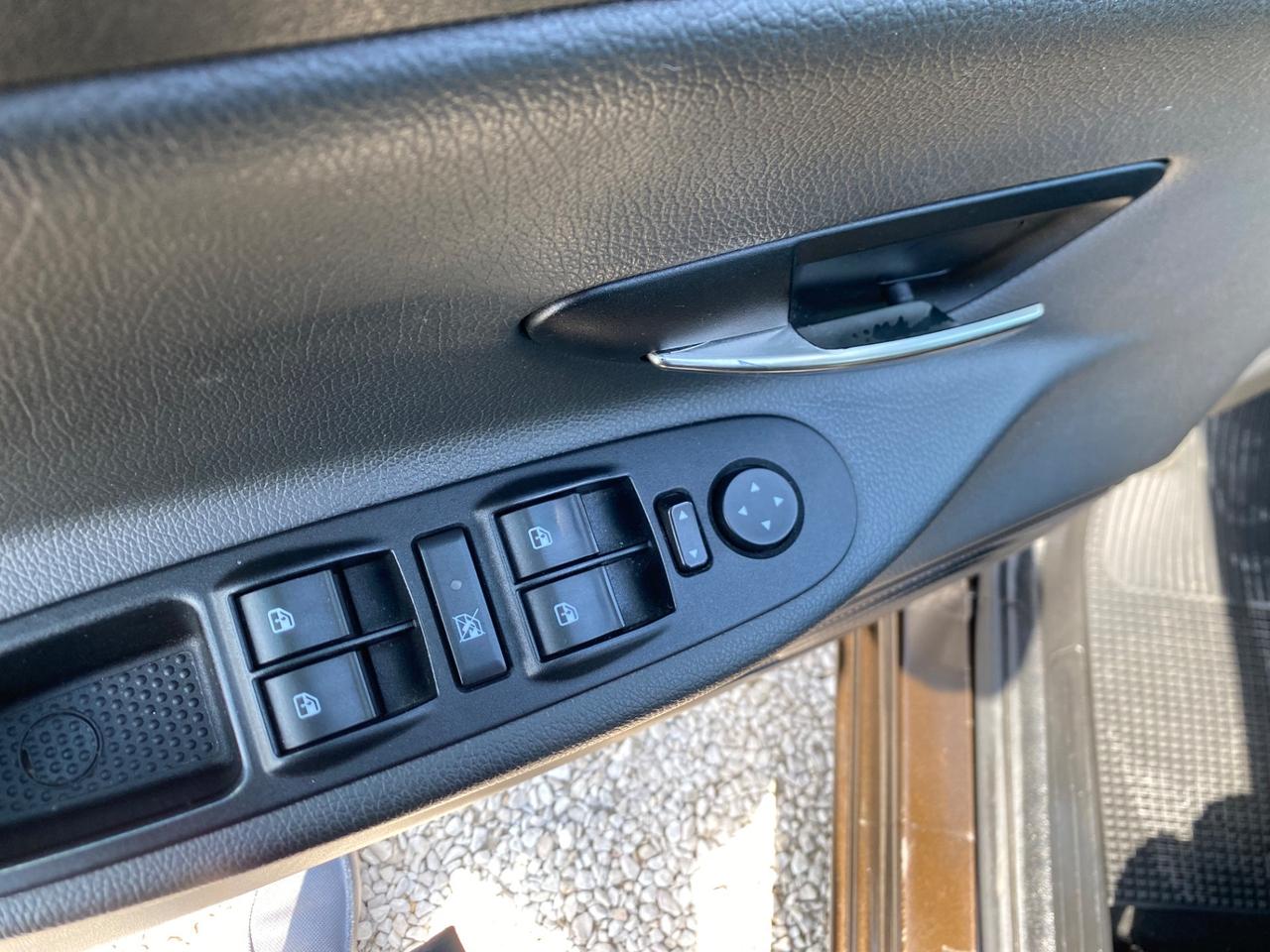 Lancia Ypsilon 1.2 69 CV Unyca UNICO PROPIETARIO,NEOPATENTATI