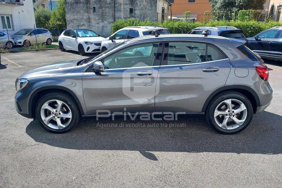 MERCEDES GLA 180 d Sport
