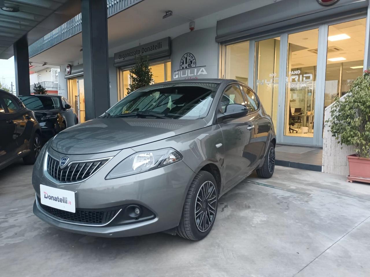 Lancia Ypsilon 1.0 GOLD Hybrid FireFly 5 porte S&S 70 CV