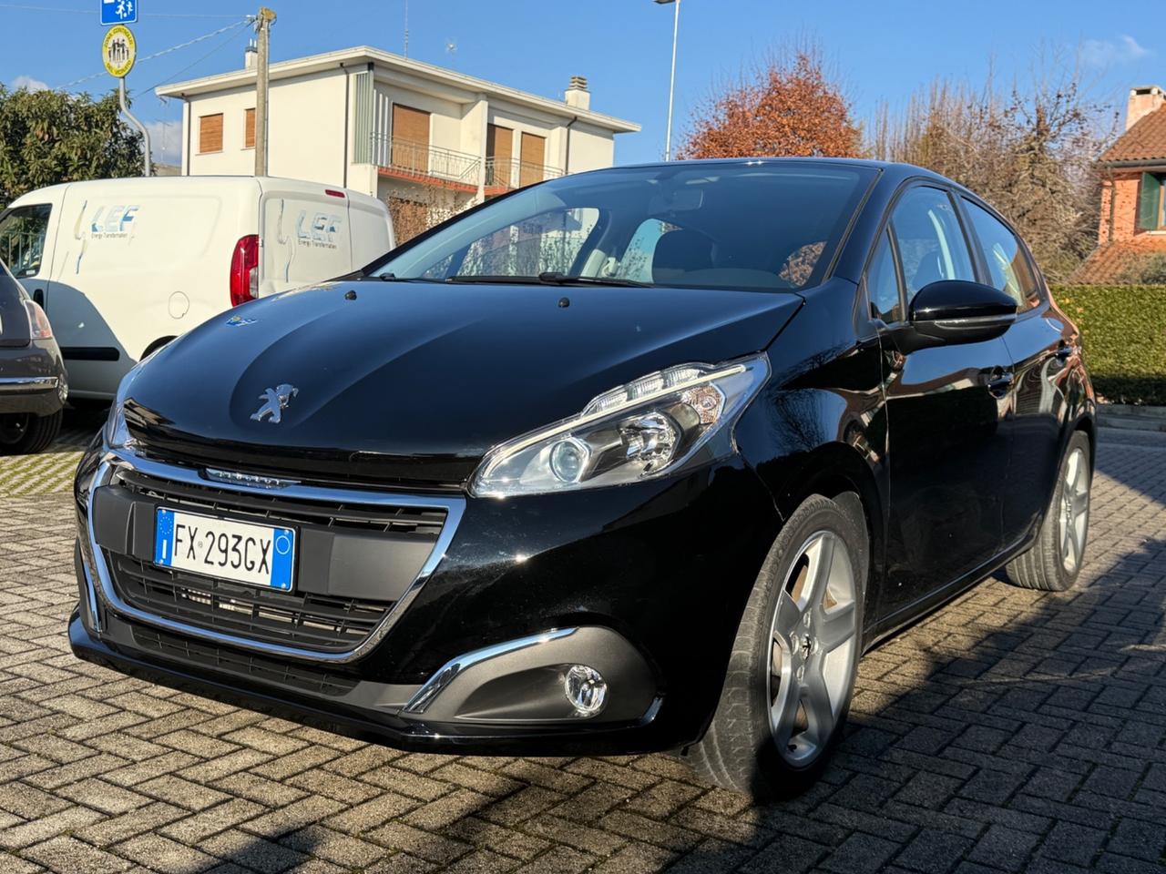 Peugeot 208 BlueHDi 75 5p Allure