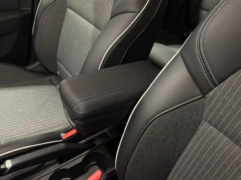 Renault Clio E-Tech Hybrid 1.6 Hybrid E-TECH 103KW BUSINESS AUTOCARRO N1