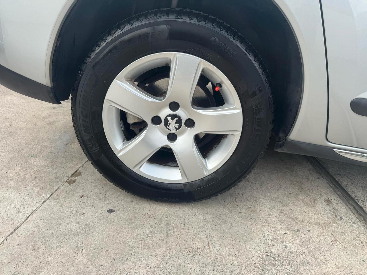 Peugeot 3008 1.6 e-HDi 115CV ETG6 Stop&Start Allure