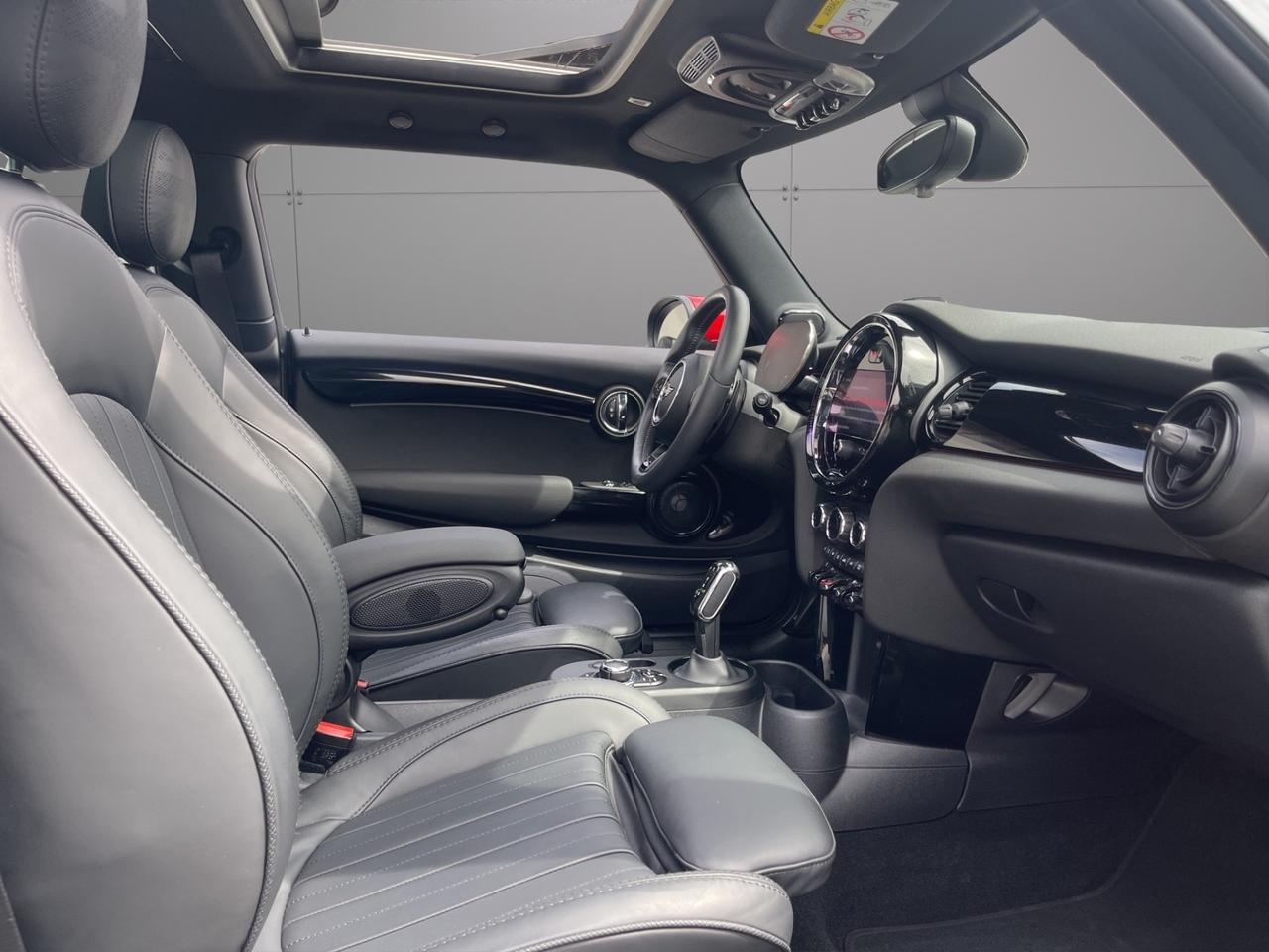 Mini John Cooper Works 2.0 231 cv