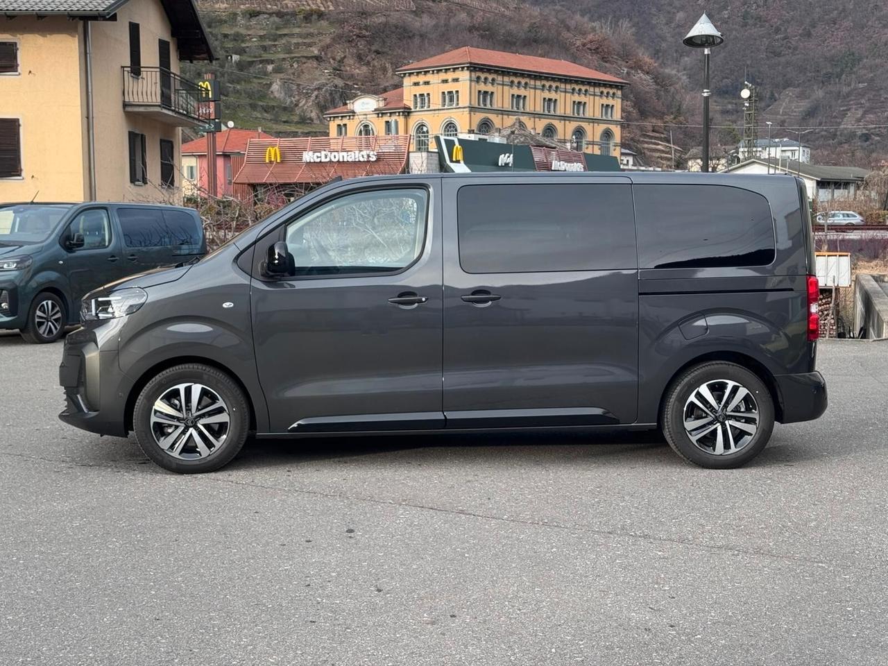 Citroen Spacetourer 2.0 BlueHDi 180 S&S EAT8 M Business Lounge