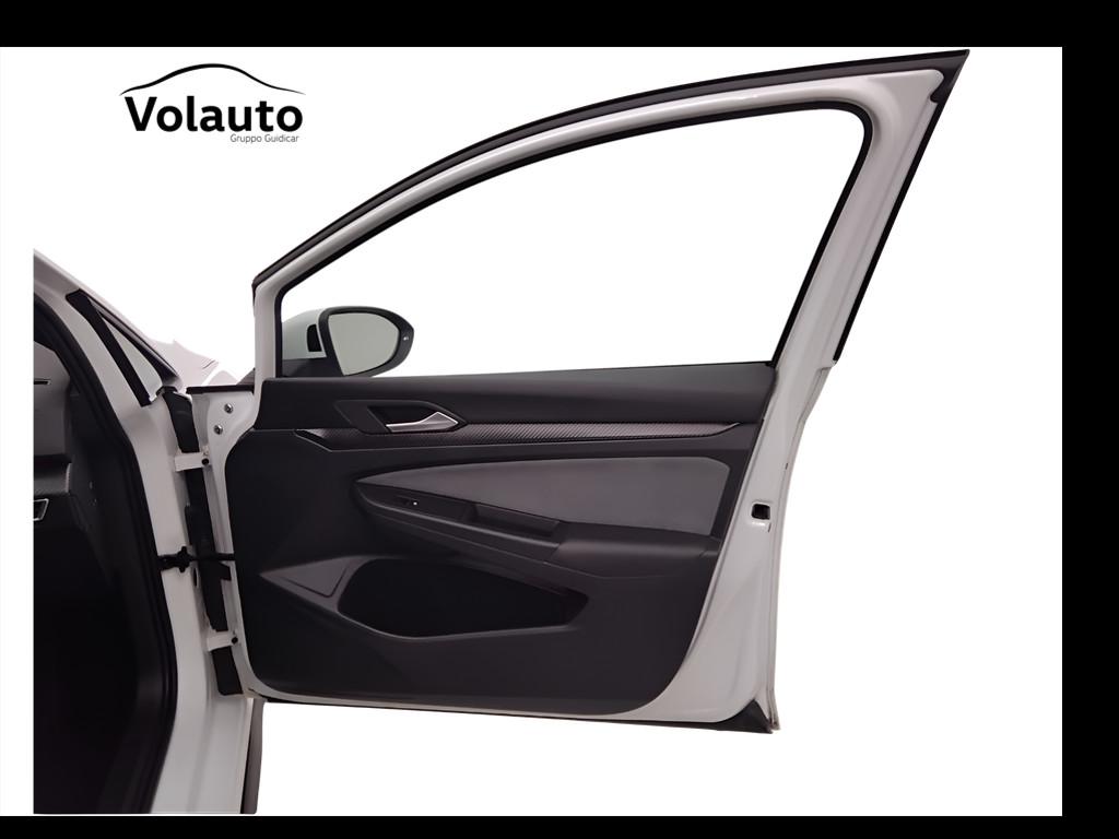 VOLKSWAGEN Golf VIII 2020 - Golf 1.5 etsi evo R-Line 130cv dsg