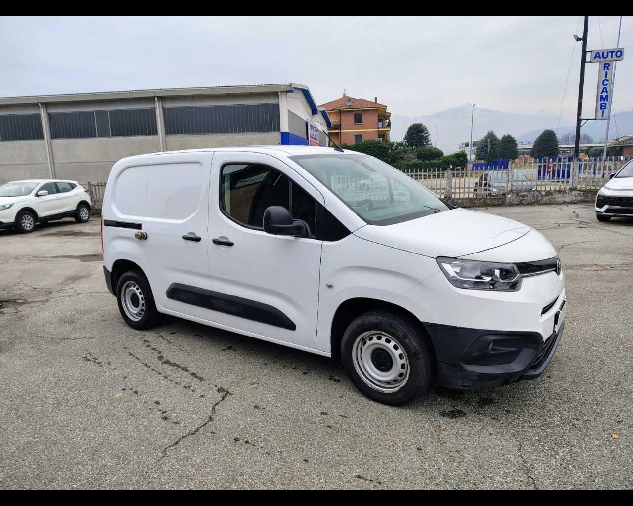 TOYOTA Proace City 1.5D L1 S Ground