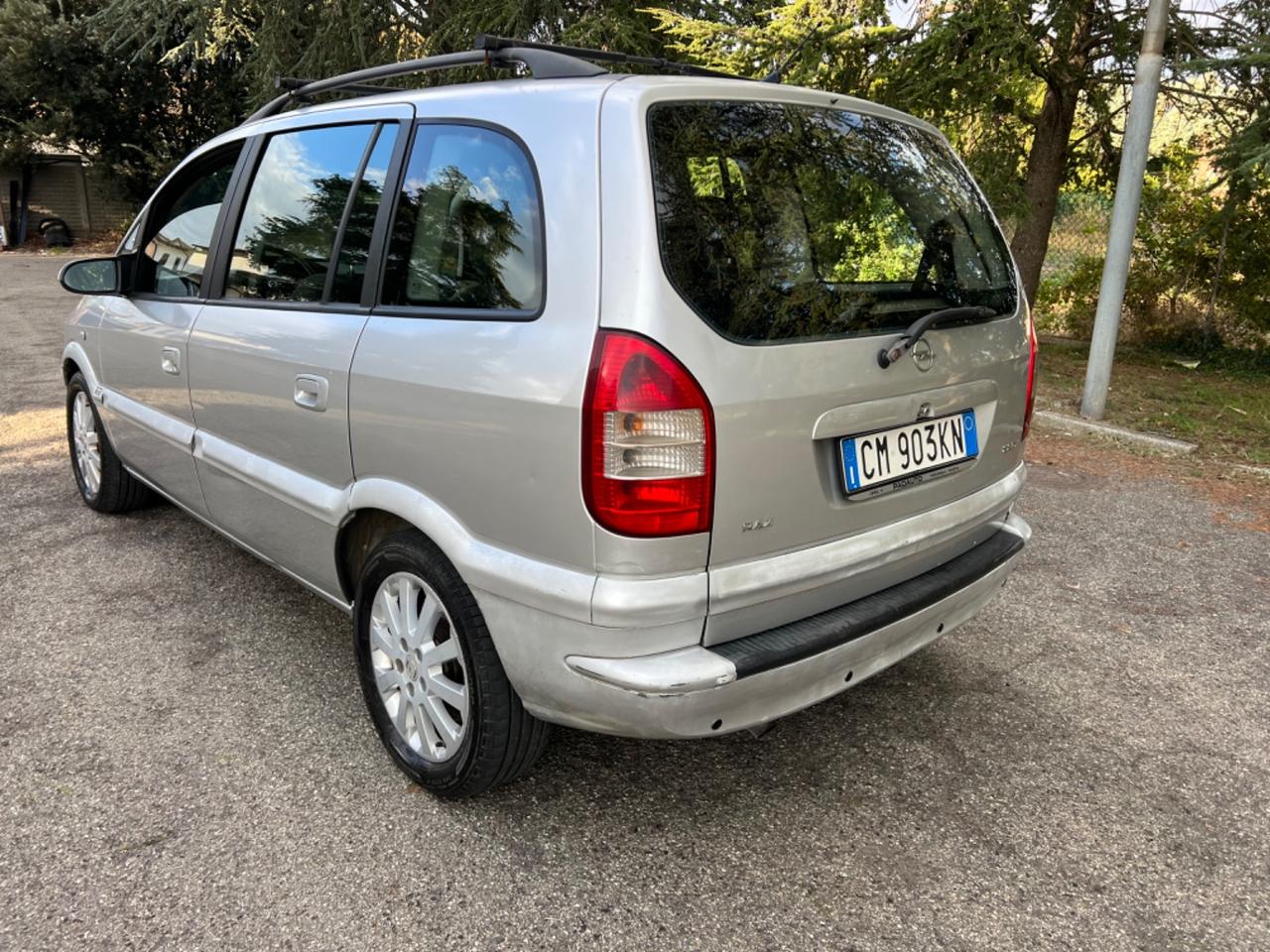 Opel Zafira 7 posti 2.2