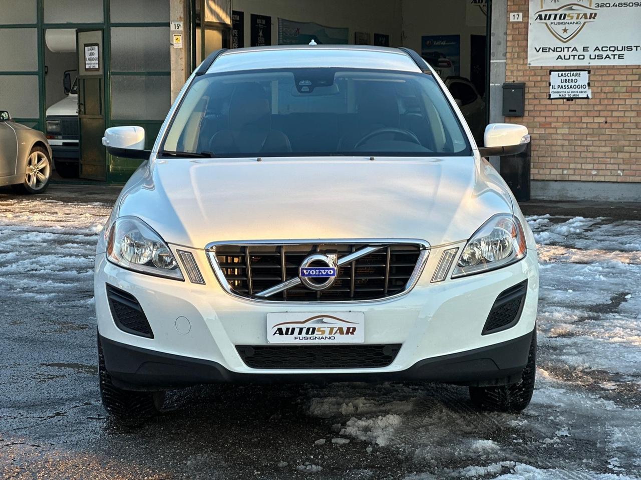 Volvo XC 60 XC60 D5 AWD Geartronic Kinetic