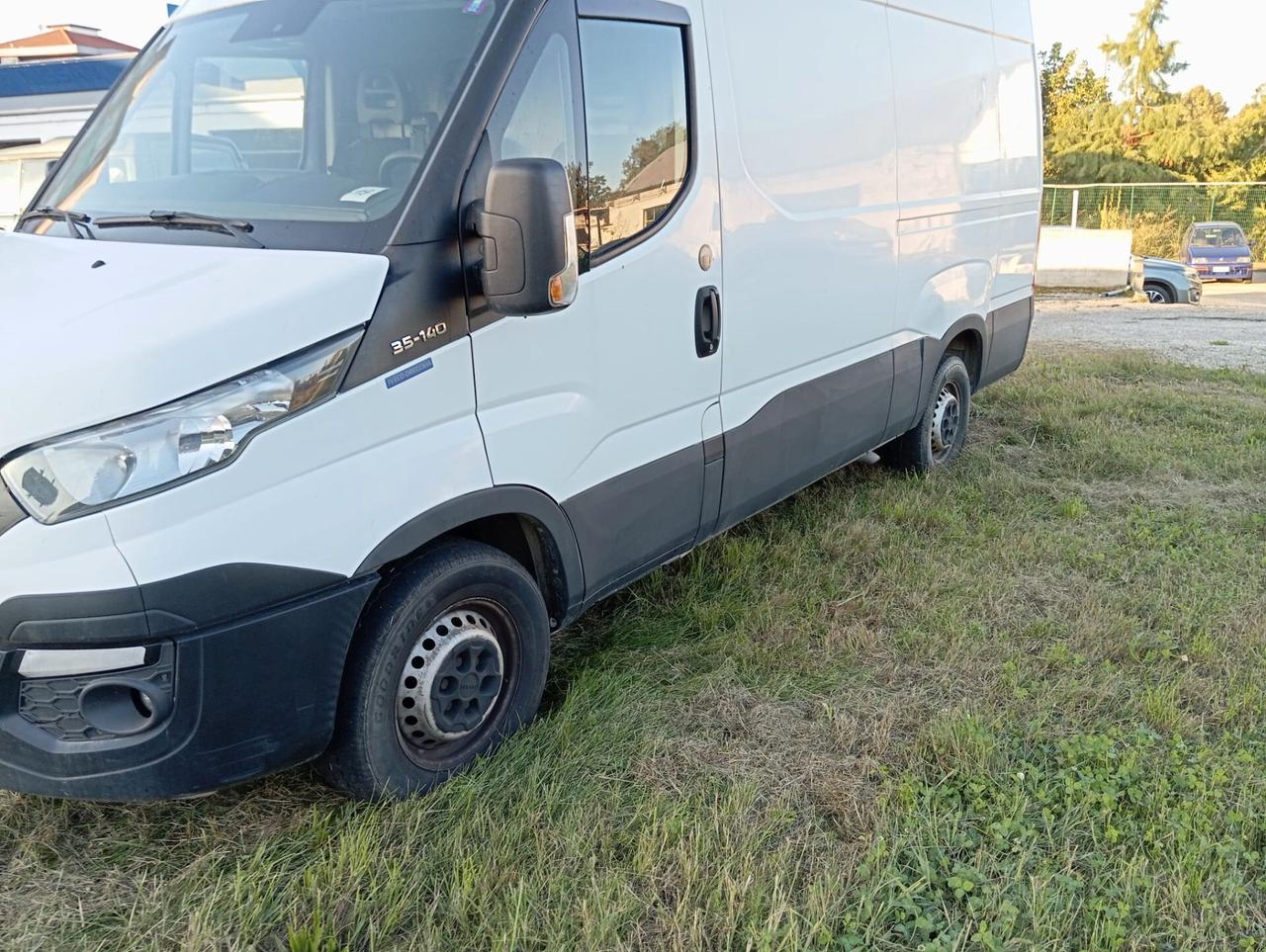 Iveco Daily 35S