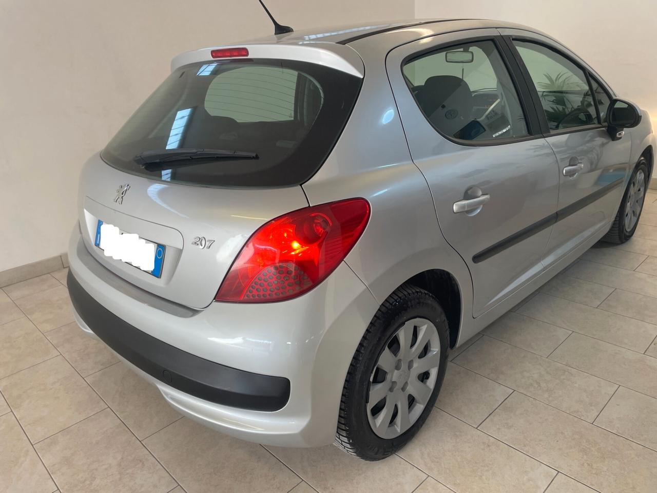 Peugeot 207 1.4 HDi 70CV X Line FULL TAGLIAND NEOPATENTATI