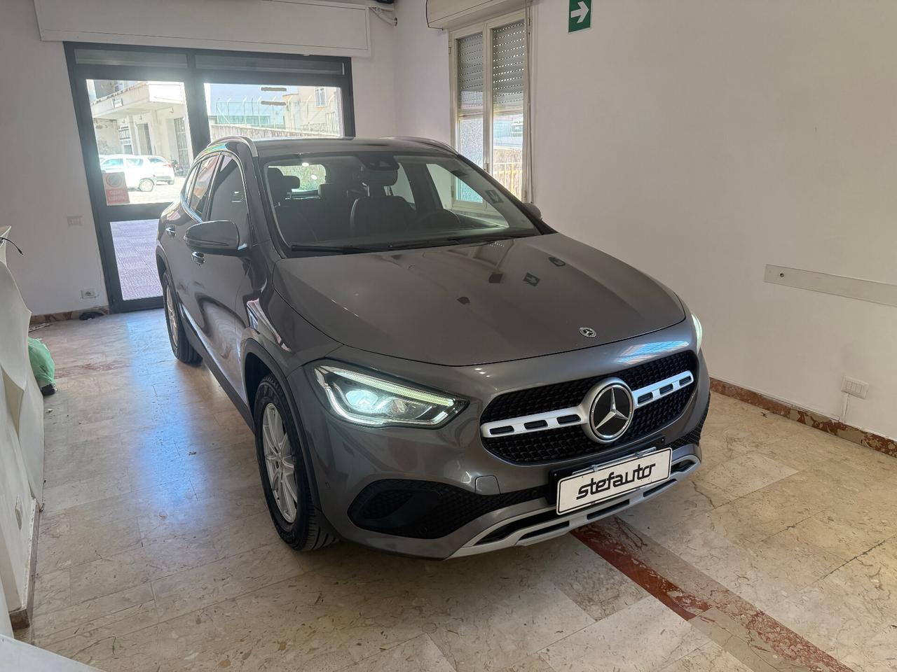 Mercedes-benz GLA 200d Automatic Business Extra