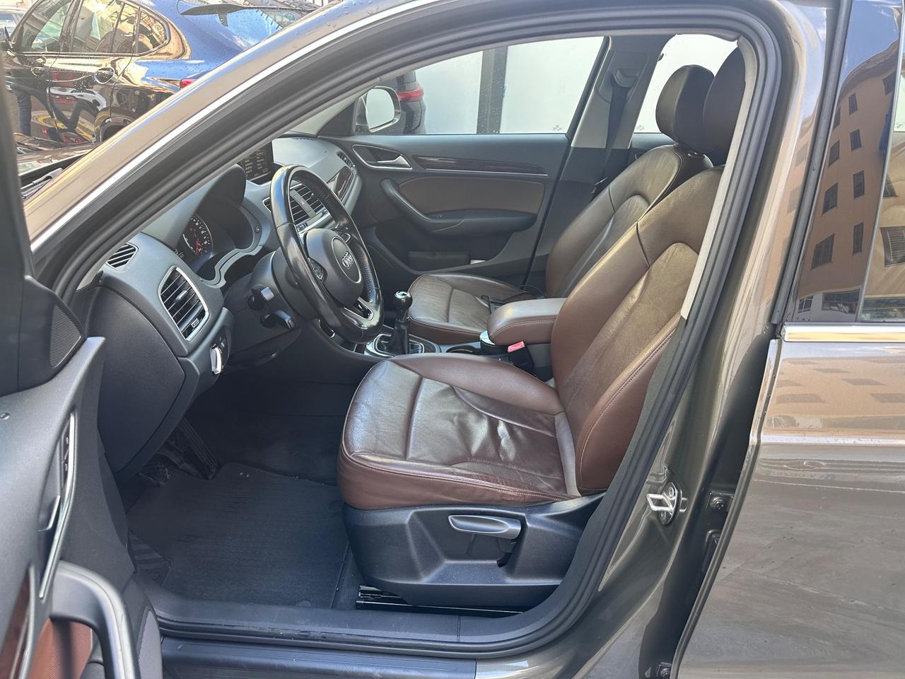 Audi Q3 2.0 TDI 120 CV Design