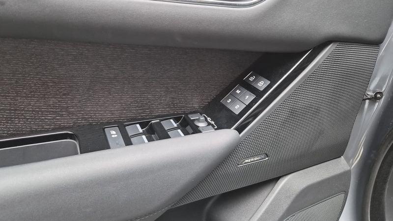 Land Rover Range Rover Velar Range Rover Velar 2.0D I4 204 CV S GARANZIA FINO 03/2030