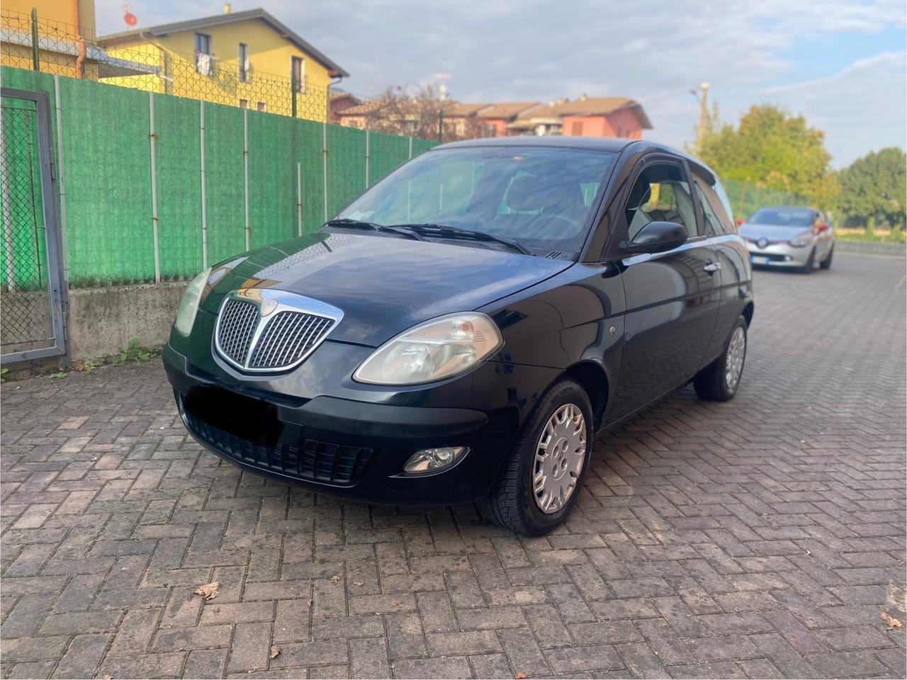 Lancia Ypsilon 1.2 16V neopatentati