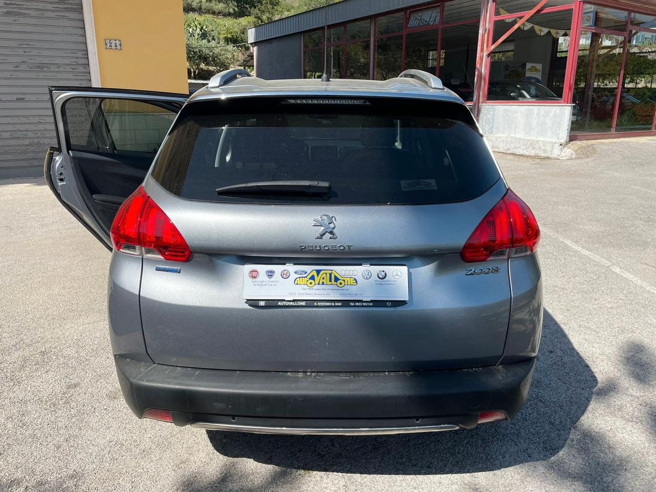 Peugeot 2008 1.6 HDI 120cv Black Matt
