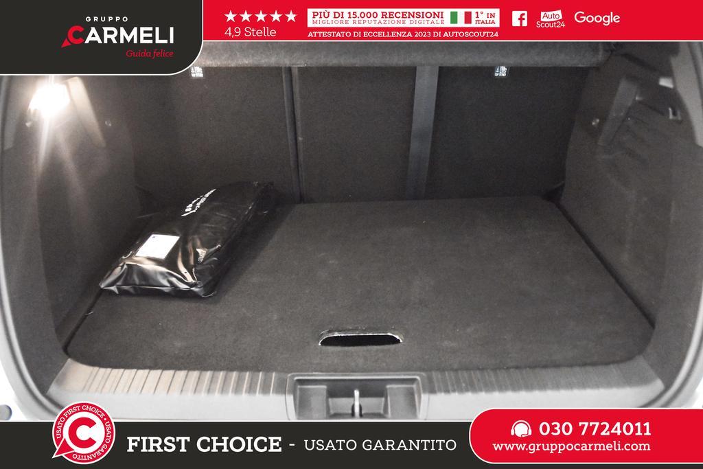 Renault Captur 1.6 E-TECH Hybrid Techno Fast Track Auto