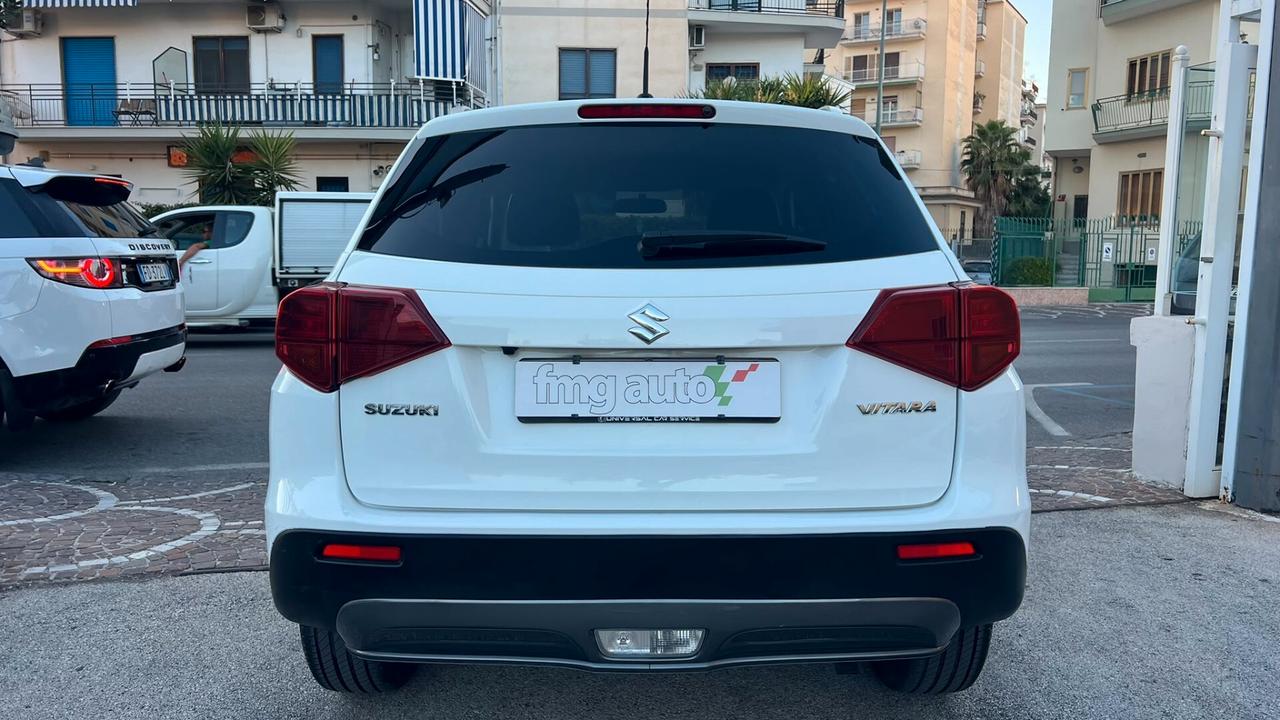 Suzuki Vitara 1.0 Boosterjet Starview GPL