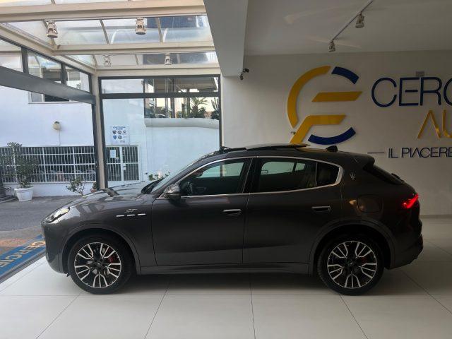 MASERATI Grecale MHEV 300 CV AWD GT tetto panoramico da?549,00
