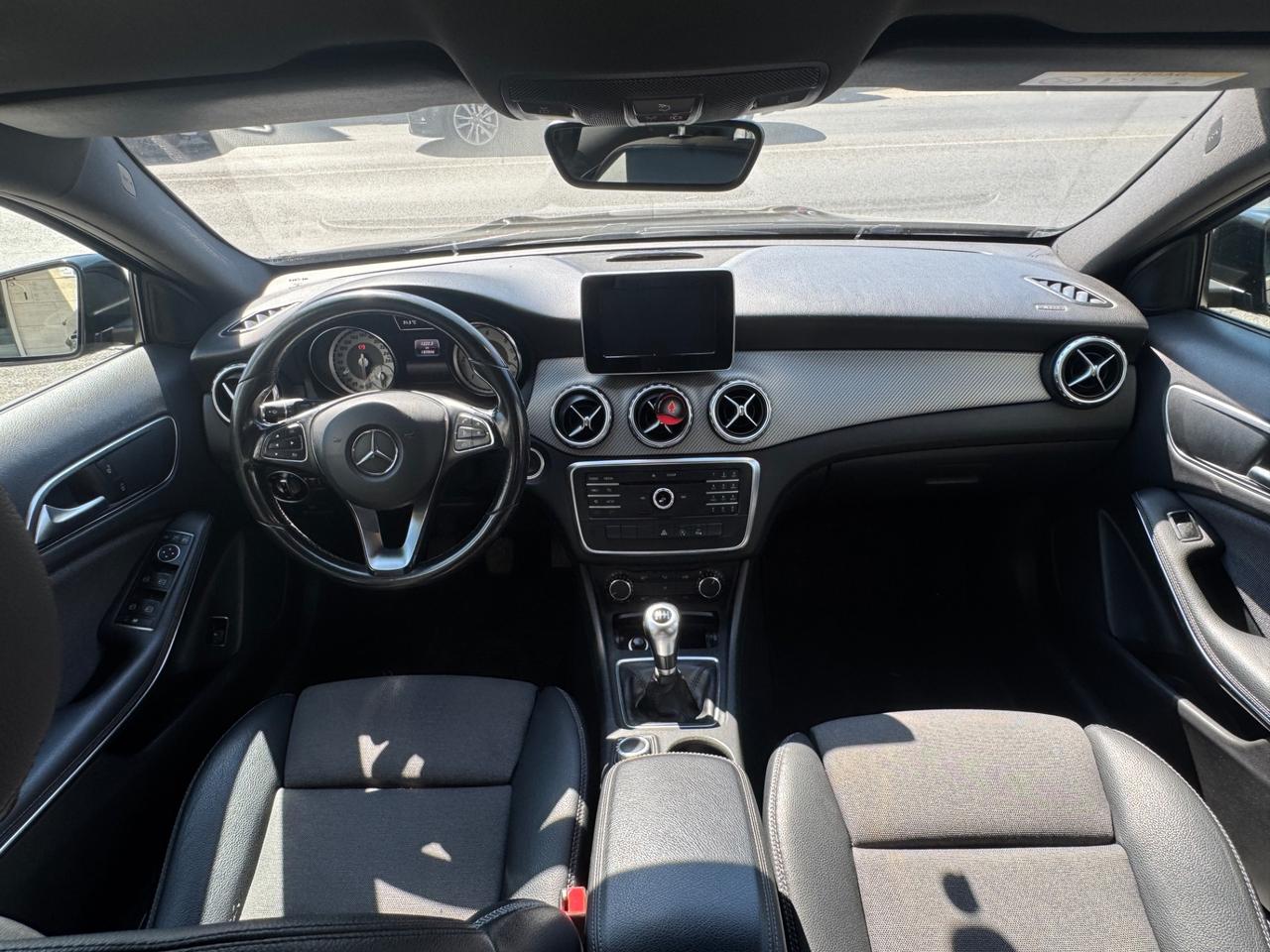 Mercedes-benz GLA 200 d Sport