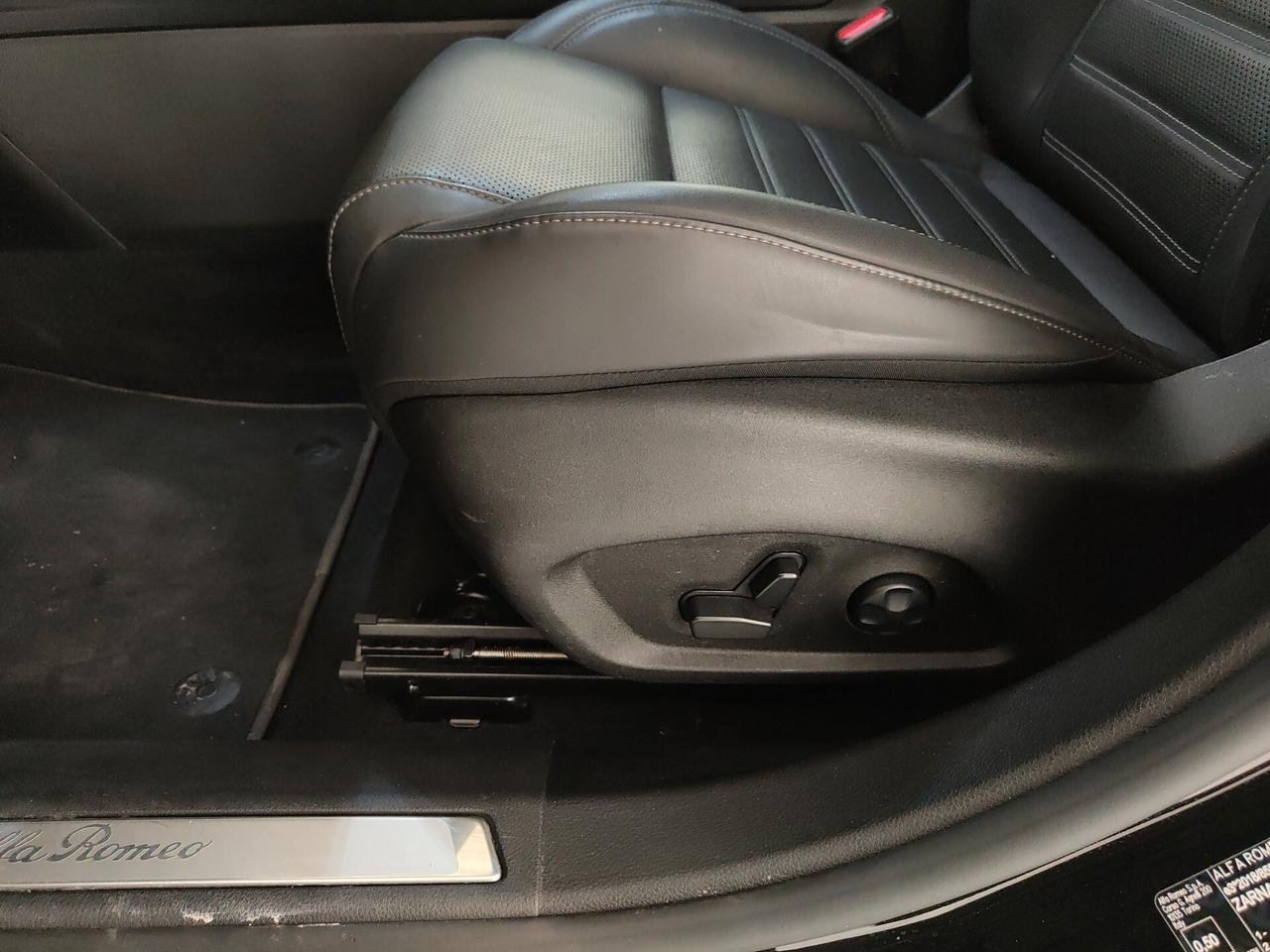 Alfa Romeo Tonale 1.6 diesel 130 CV TCT6 Veloce