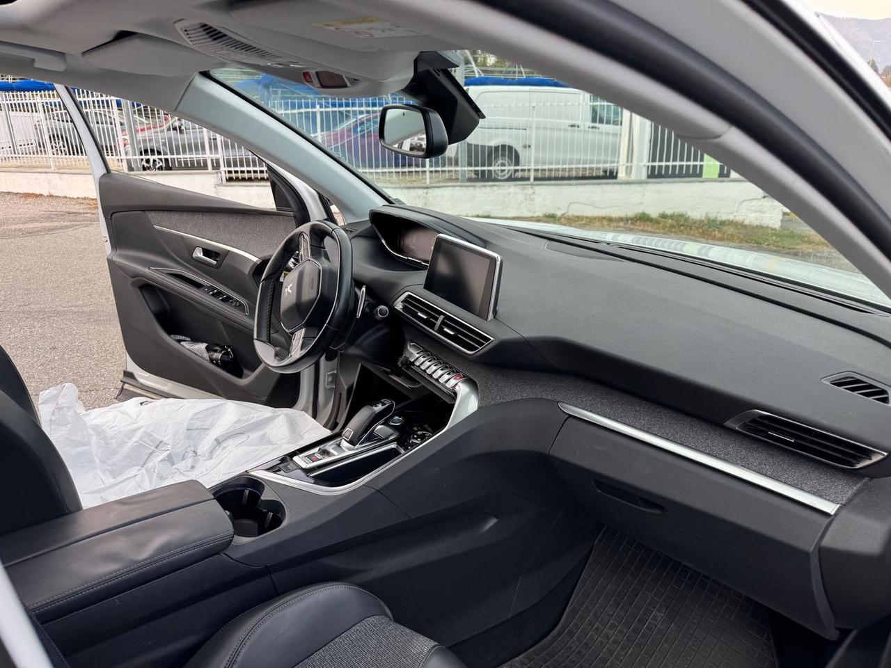 Peugeot 5008 1.5 Blue HDI 130 Allure 7 Posti #7721