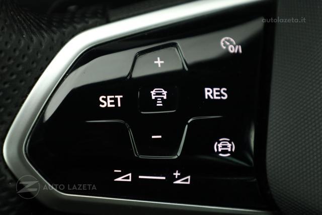 VOLKSWAGEN Tiguan 2.0 TDI 150 CV SCR DSG R-Line