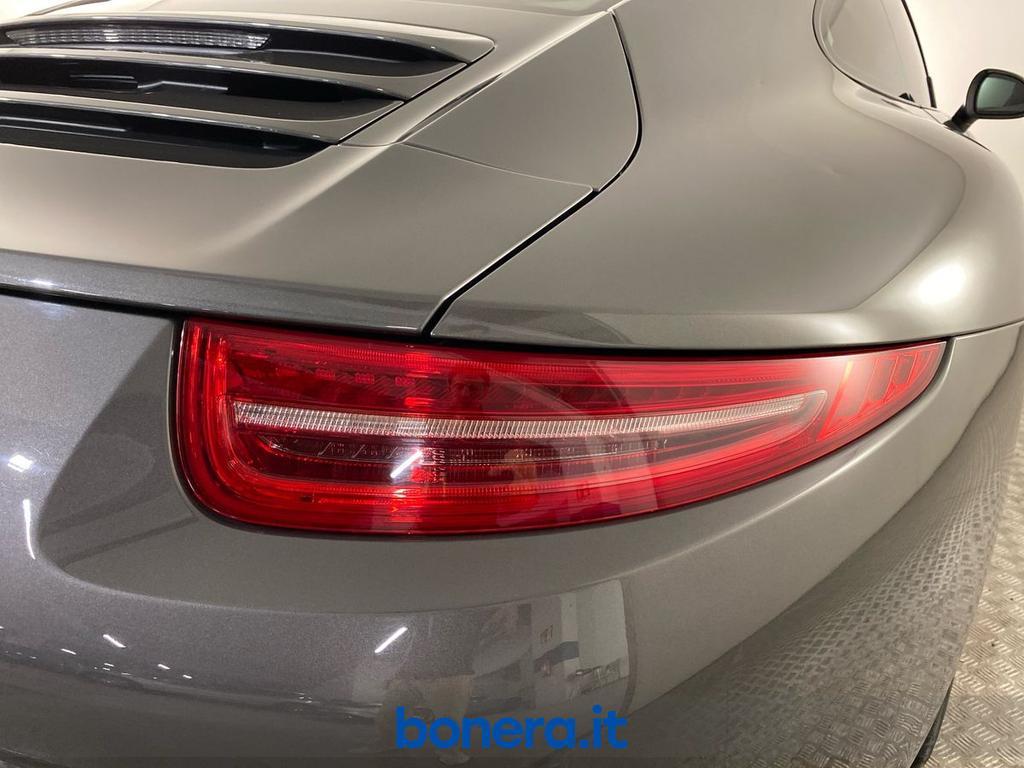 Porsche 911 Coupe 3.4 Carrera