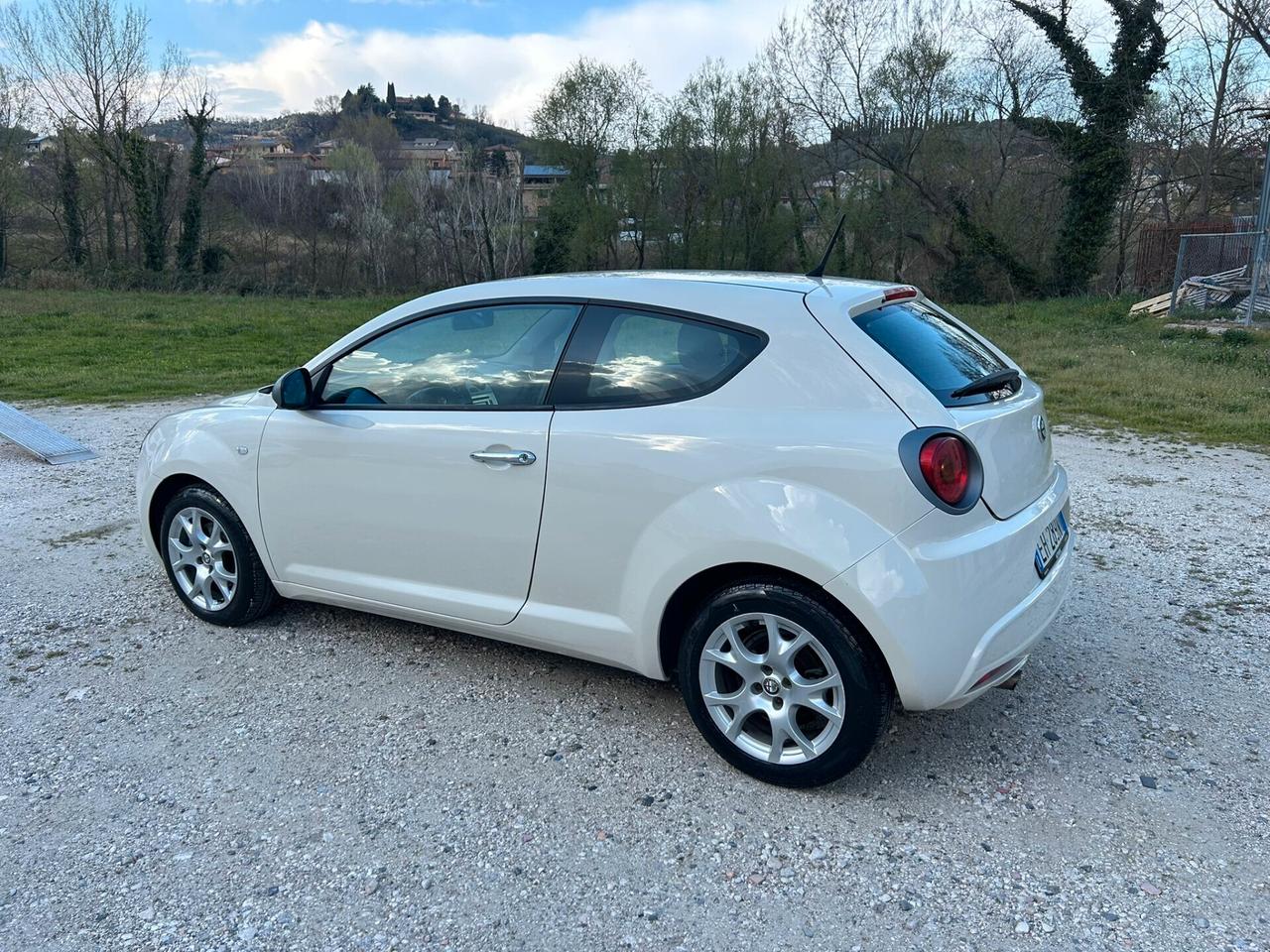 Alfa Romeo MiTo 1.3 JTDm-2 95 CV neopatentati