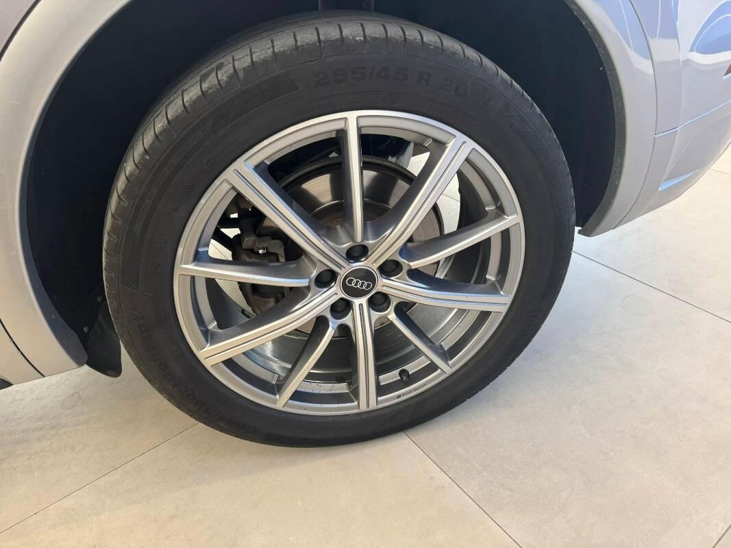 Audi Q5 40 2.0 tdi mhev 12V S line quattro s-tronic