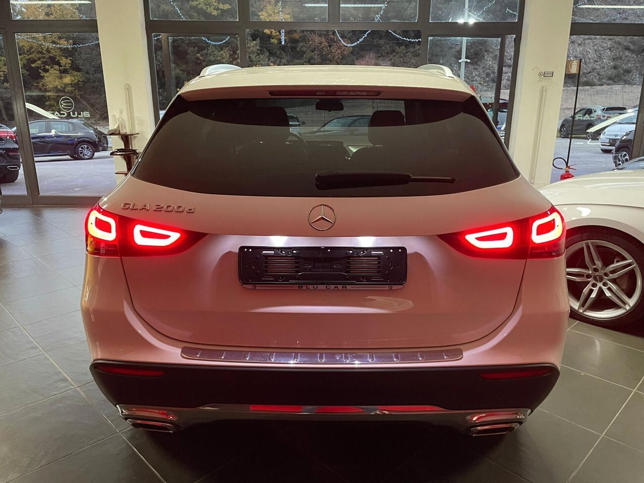 MERCEDES GLA 200d SPORT 150cv AUT