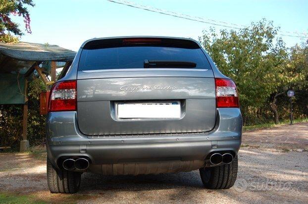 Porsche Cayenne TURBO " TAGLIANDI UFFICIALI " DA VETRINA, CONDIZIONI OTTIME