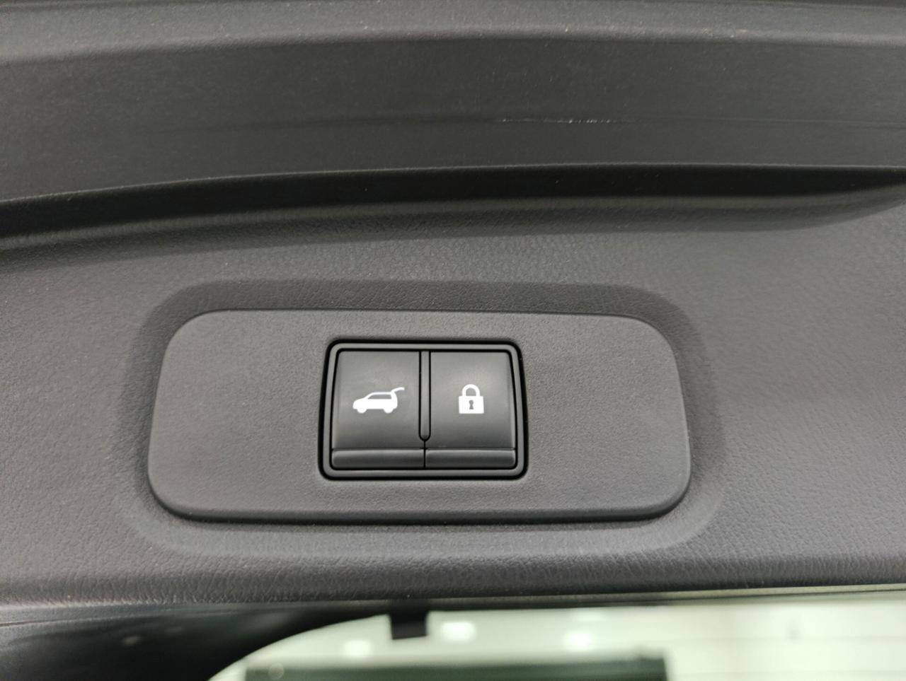 Nissan Qashqai Tekna HYBRID 27.000KM