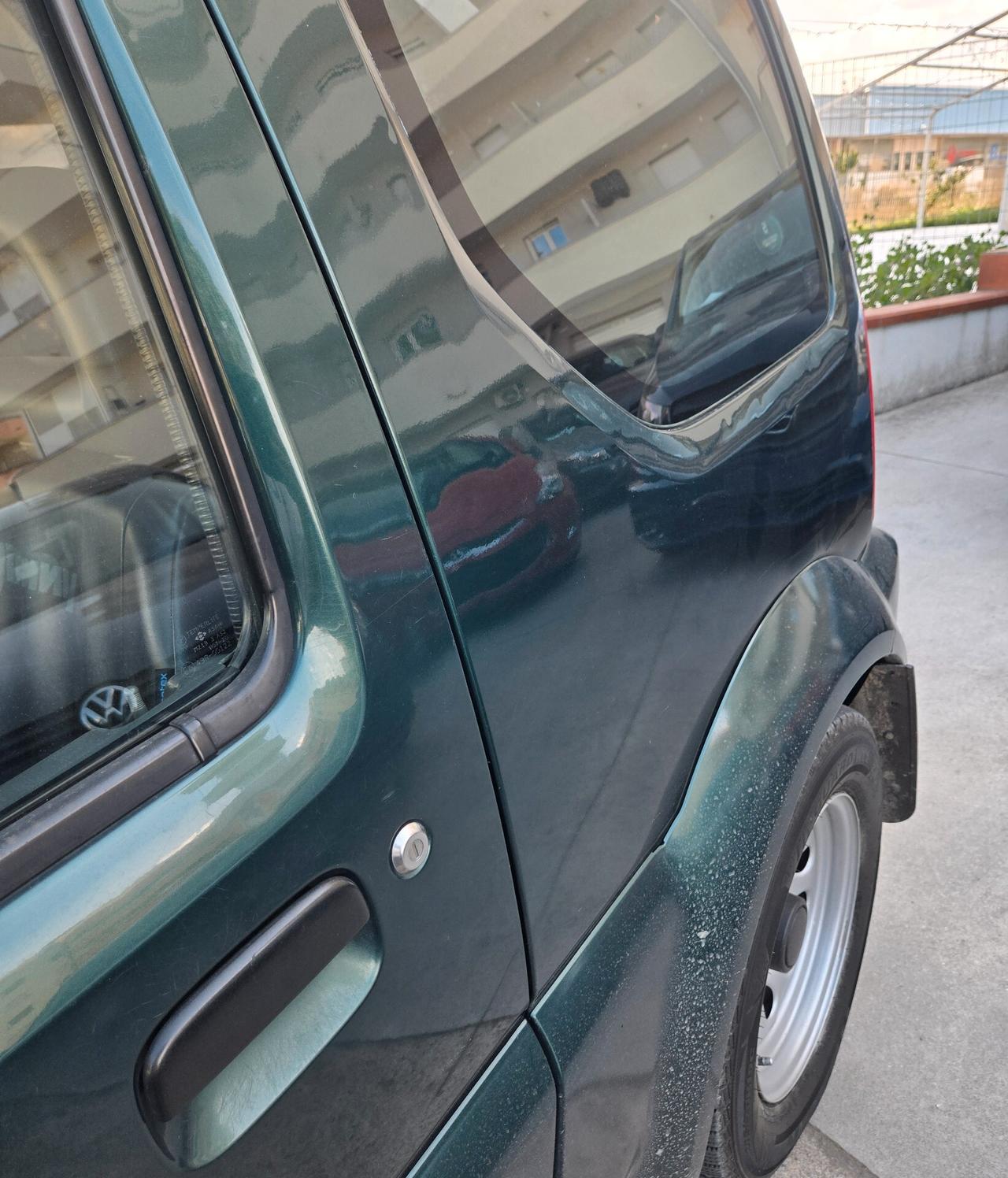 Suzuki Jimny 1.3i 16V cat 4WD JLX