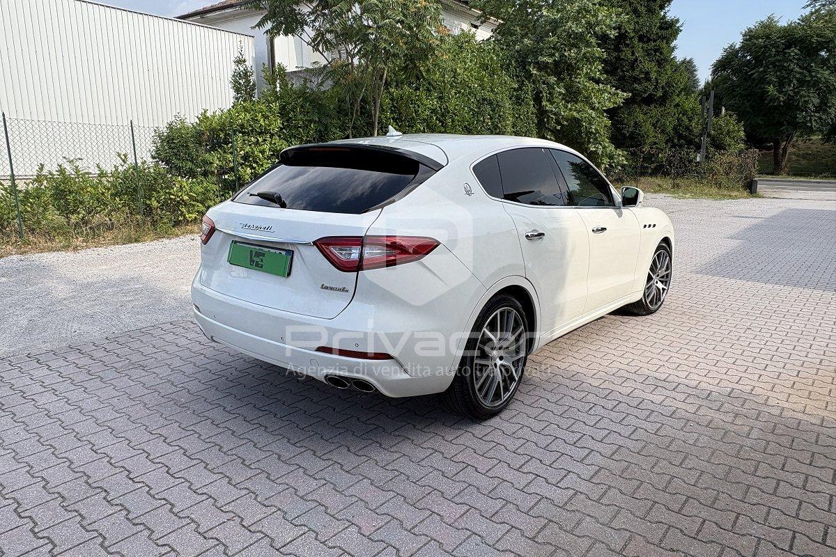 MASERATI Levante V6 Diesel 275 CV AWD
