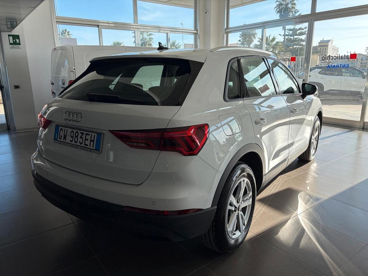 Audi Q3 35 TDI S tronic Business Advanced