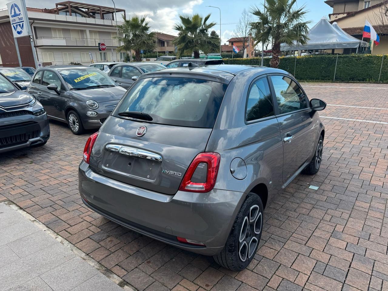 Fiat 500 1.0 Hybrid CLUB PREZZO PROMO: € 13.990,00 TUA A € 225,00 X 84 MESI 0 ANTICIPO 0 MAXI RATA