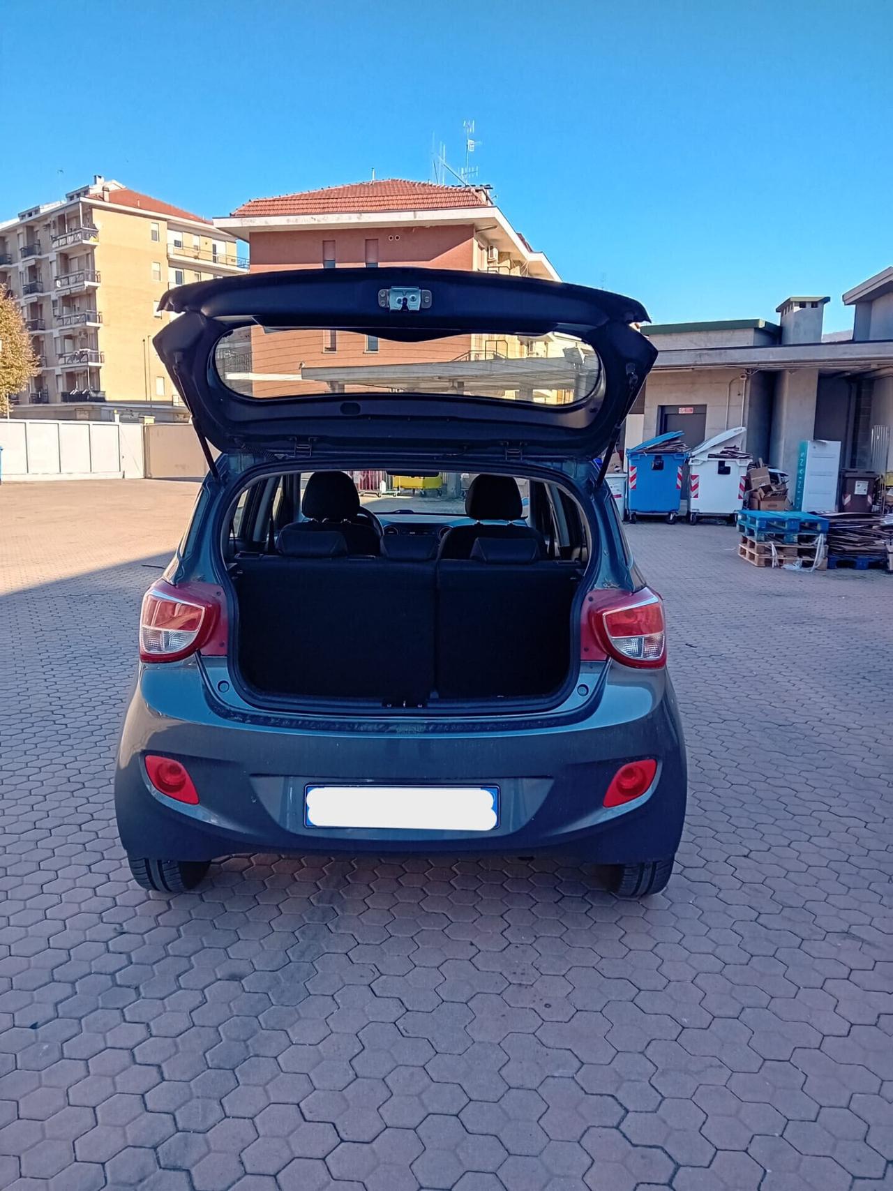 Hyundai i10