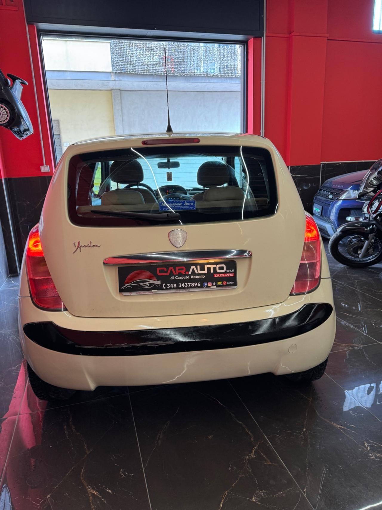 Lancia Ypsilon 1.2 Oro
